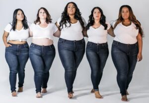 Read more about the article THE BEST PLUS SIZE JEANS FOR WOMEN: FASHIONABLE AND COMFORTABLE