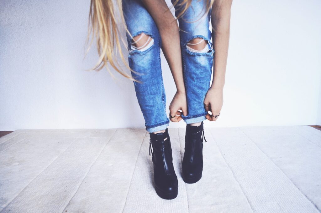 ripped jeans for women

